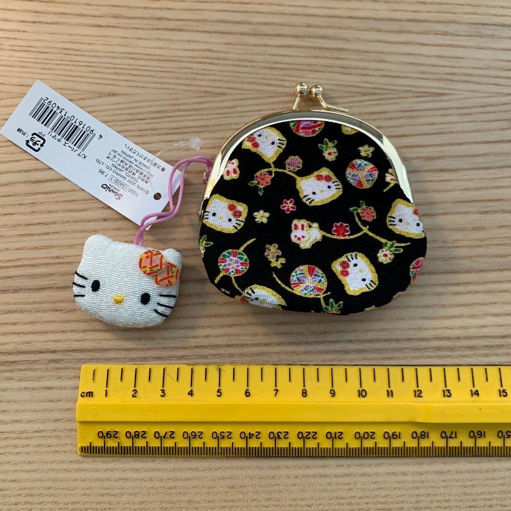 2001 HELLO KITTY COIN POUCH WITH CHARM